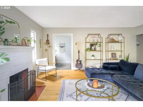 7027 NE Klickitat Street Portland OR 97213