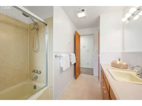 3970 Donald Street Eugene OR 97405