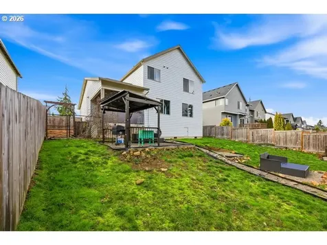 1560 NE Gardiner Drive Estacada OR 97023
