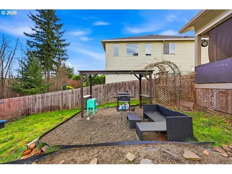 1560 NE Gardiner Drive Estacada OR 97023