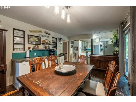 97030 Dodge Avenue Brookings OR 97415