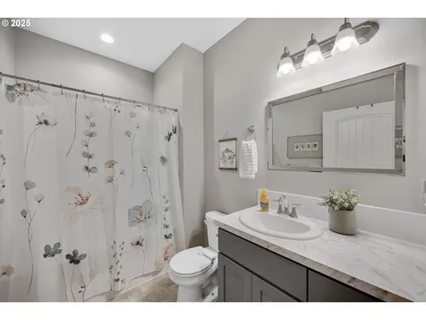 1194 SW Maple Street Dallas OR 97338