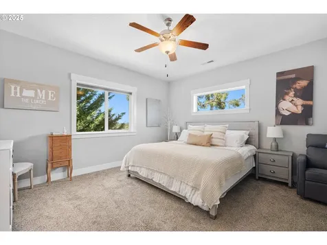 1194 SW Maple Street Dallas OR 97338