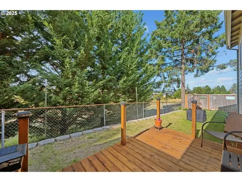 1194 SW Maple Street Dallas OR 97338