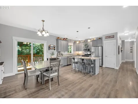 1194 SW Maple Street Dallas OR 97338