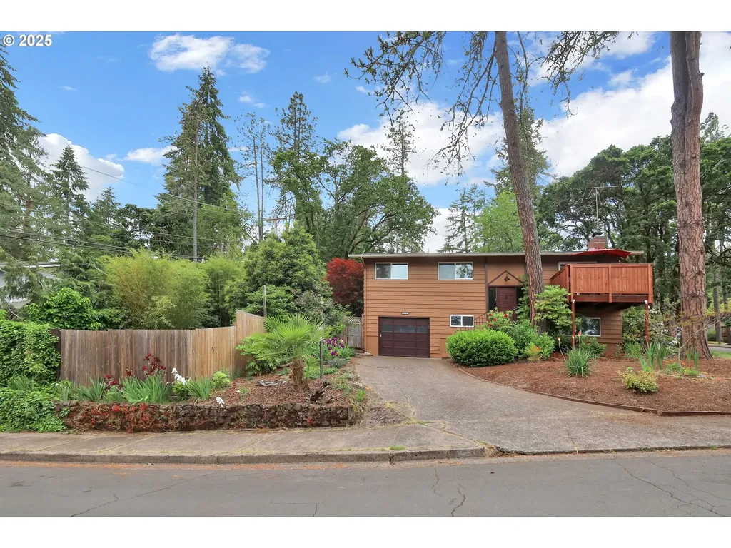 4574 Manzanita Street Eugene OR 97405