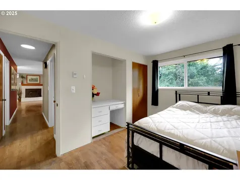 4574 Manzanita Street Eugene OR 97405