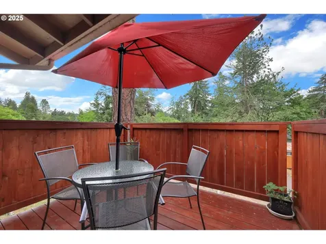 4574 Manzanita Street Eugene OR 97405