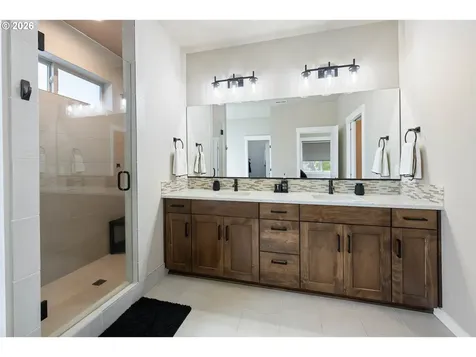 5474 SE 80th Avenue Hillsboro OR 97129