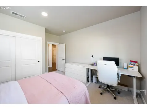 5474 SE 80th Avenue Hillsboro OR 97129
