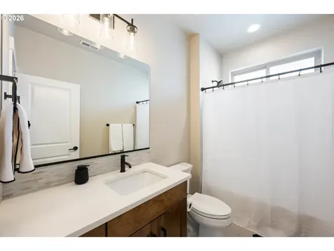 5474 SE 80th Avenue Hillsboro OR 97129