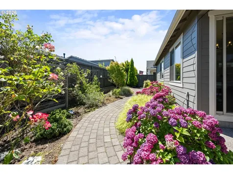 5474 SE 80th Avenue Hillsboro OR 97129