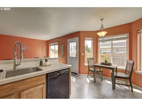 8204 NE 21st Place Vancouver WA 98665