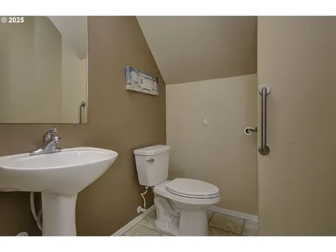 8204 NE 21st Place Vancouver WA 98665