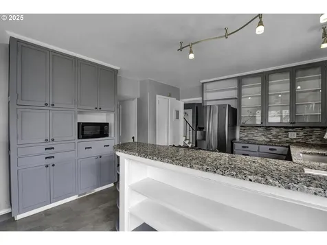 950 Park Avenue Eugene OR 97404