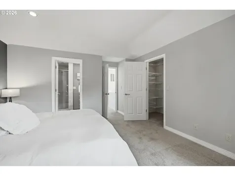 1805 NE Halsey Street Portland OR 97232