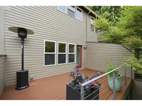 1805 NE Halsey Street Portland OR 97232