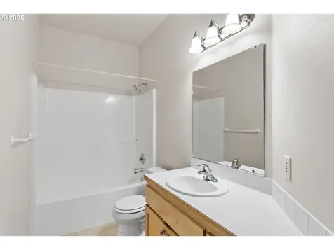 456 Naismith Boulevard Eugene OR 97404