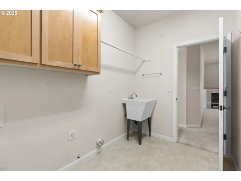 456 Naismith Boulevard Eugene OR 97404