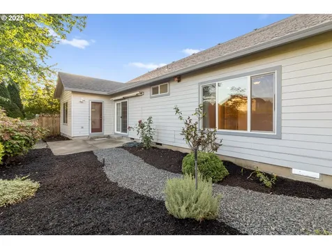 456 Naismith Boulevard Eugene OR 97404