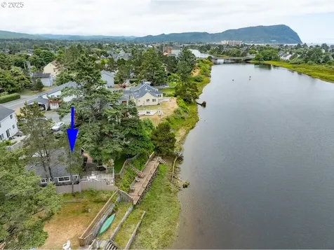 604 15th Avenue Seaside OR 97138