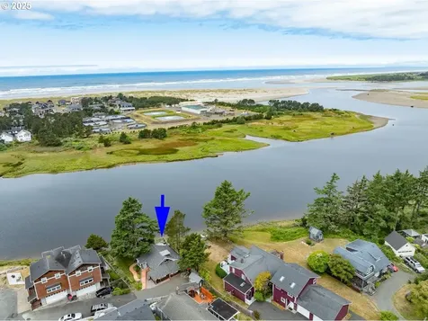 604 15th Avenue Seaside OR 97138