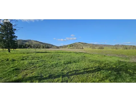141 Buell Lane Roseburg OR 97471