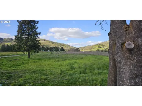141 Buell Lane Roseburg OR 97471
