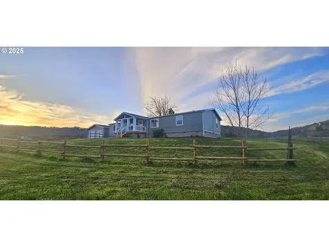 141 Buell Lane Roseburg OR 97471