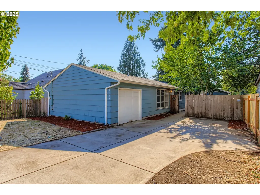 3206 Watson Avenue Vancouver WA 98661