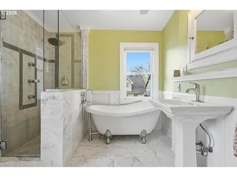 3334 NE 45th Avenue Portland OR 97213