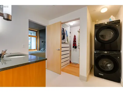1234 SW 18th Avenue Portland OR 97205
