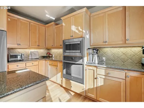 6004 NW Landing Drive Portland OR 97229