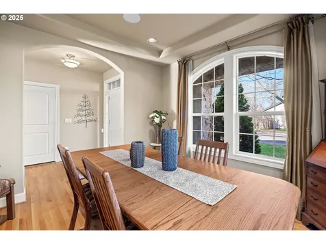 6004 NW Landing Drive Portland OR 97229