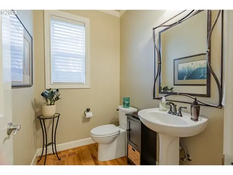 6004 NW Landing Drive Portland OR 97229