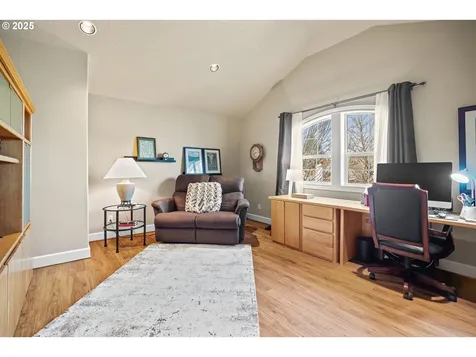 6004 NW Landing Drive Portland OR 97229