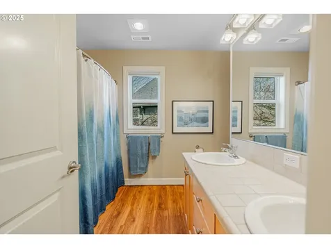 6004 NW Landing Drive Portland OR 97229