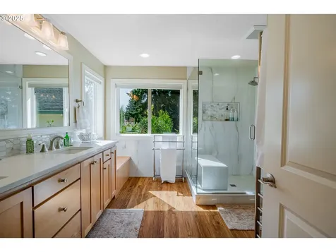 6004 NW Landing Drive Portland OR 97229