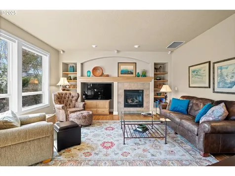 6004 NW Landing Drive Portland OR 97229