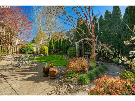 6004 NW Landing Drive Portland OR 97229