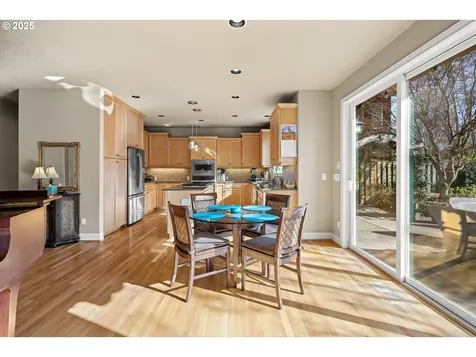 6004 NW Landing Drive Portland OR 97229