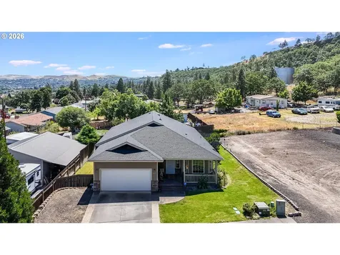 1490 Elberta Street The Dalles OR 97058