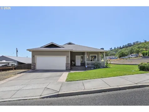 1490 Elberta Street The Dalles OR 97058