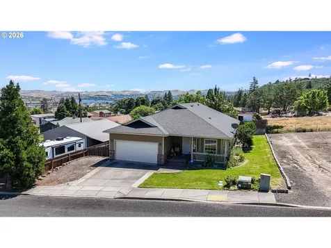 1490 Elberta Street The Dalles OR 97058