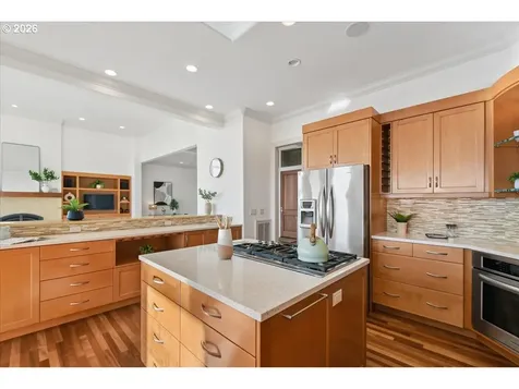 1937 NW Tivoli Lane Portland OR 97229