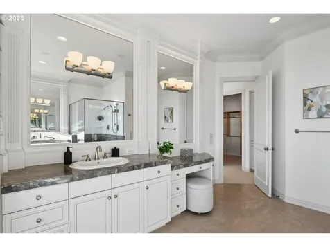 1937 NW Tivoli Lane Portland OR 97229