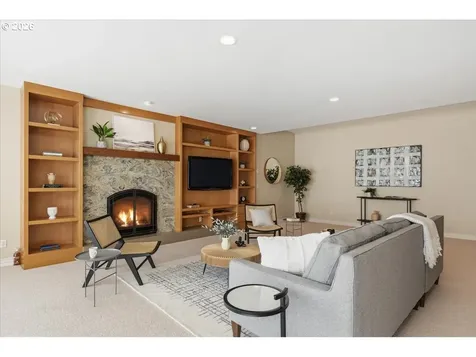 1937 NW Tivoli Lane Portland OR 97229