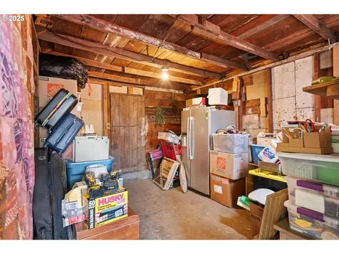 116 Cowing Street Silverton OR 97381