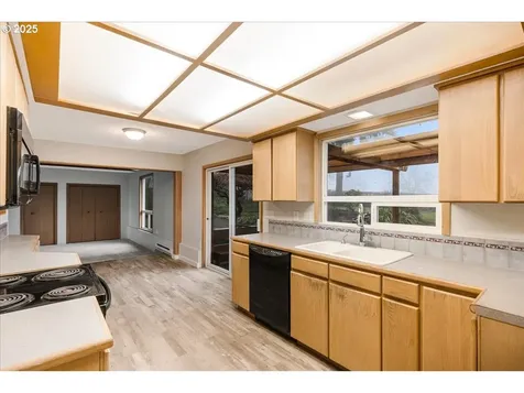 16240 NE Mountain Home Road Sherwood OR 97140