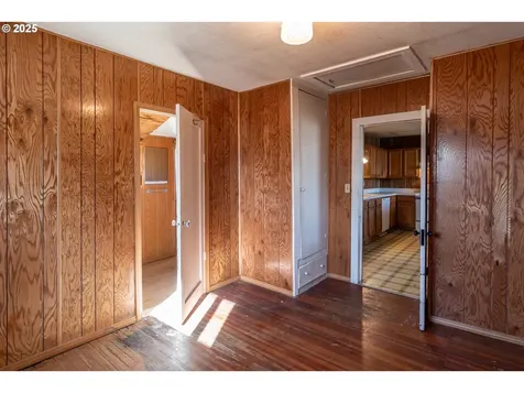 1235 NE Freemont Avenue Roseburg OR 97470